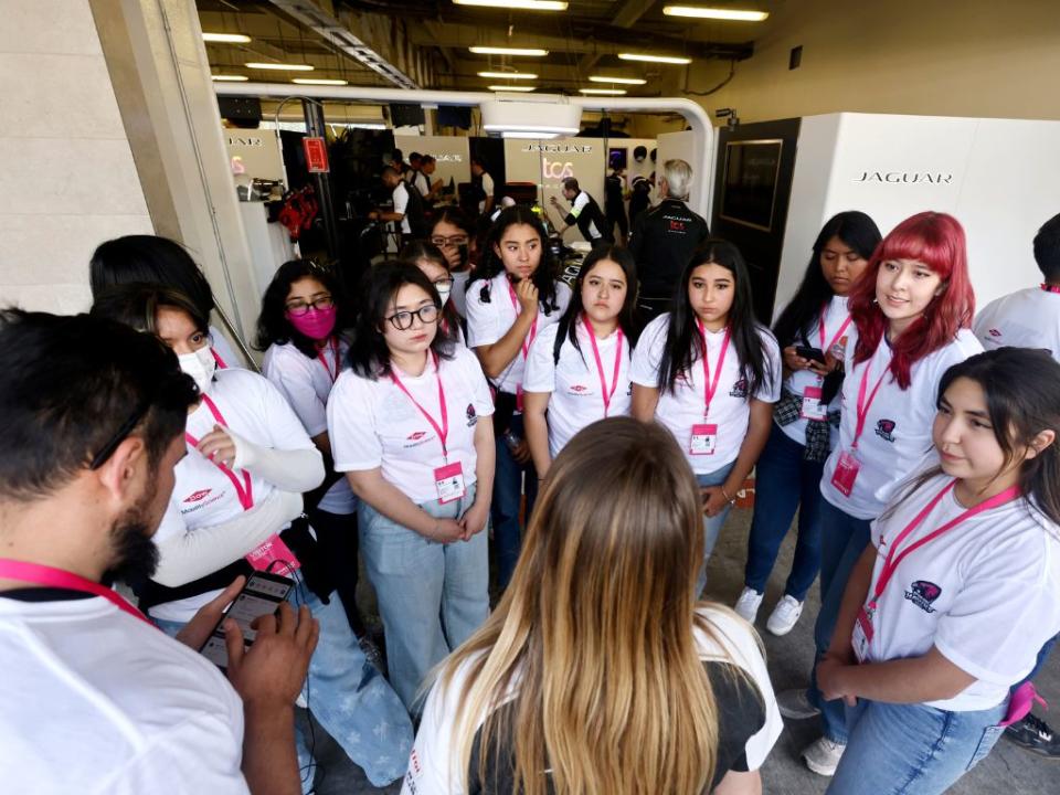 mujeres automovilismo