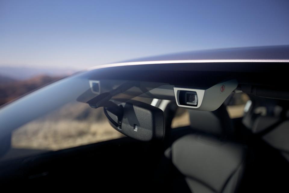 subaru eyesight assistance system