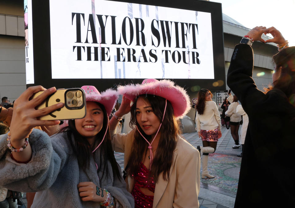 Fans rund um den Erdball bejubeln Taylor Swifts 