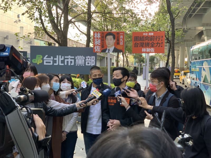  高嘉瑜要林秉樞在獄中好好反省，「謊話連篇，法律會讓他付出代價」。（圖／民進黨台北市黨部提供）