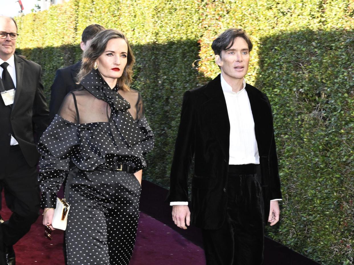 yvonne mcguinness and cillian murphy at the 81st golden globe awards