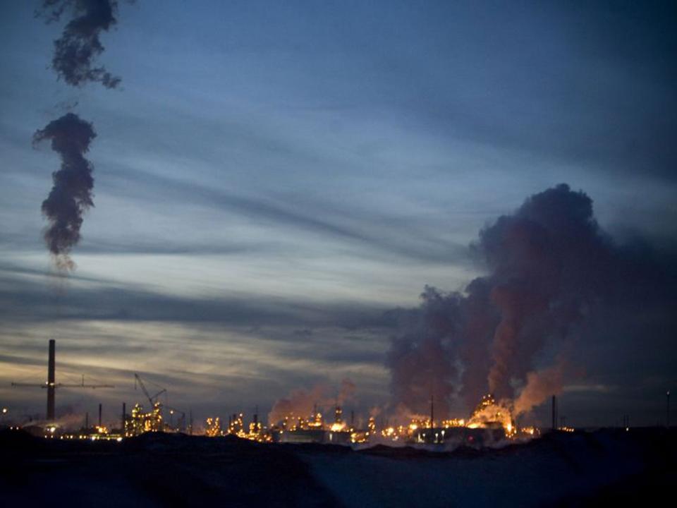 An oil refinery in Alberta separates the crude from tar sands: Getty Images