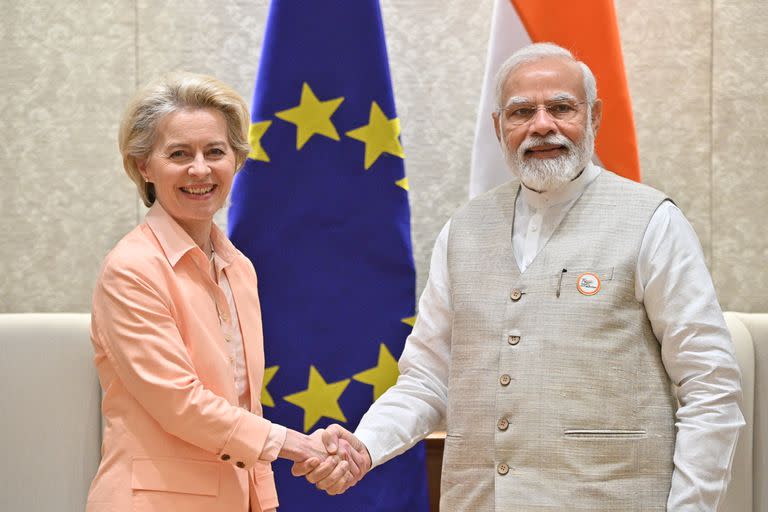 El primer ministro indio, Narendra Modi, se reúne con la presidenta de la Comisión Europea, Ursula von der Leyen.