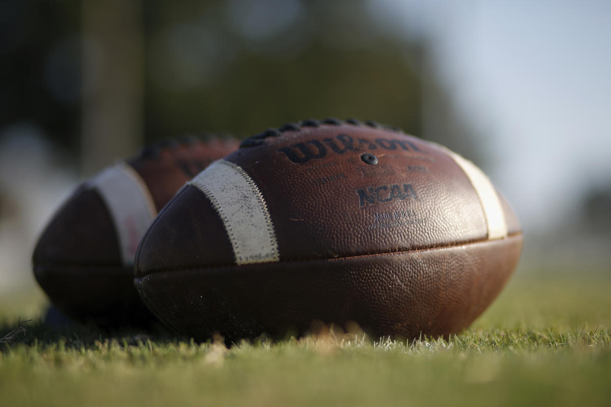 High school football player in Alabama dies after brain injury during game