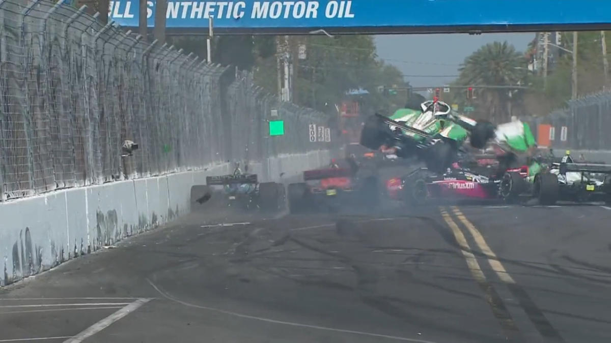 #Car goes airborne in wild wreck on first lap of IndyCar Series season
