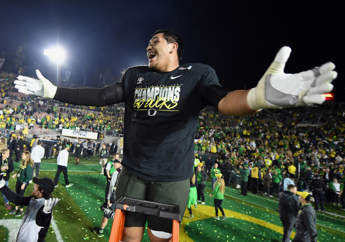 2021 NFL Draft Preview: Oregon OT Penei Sewell