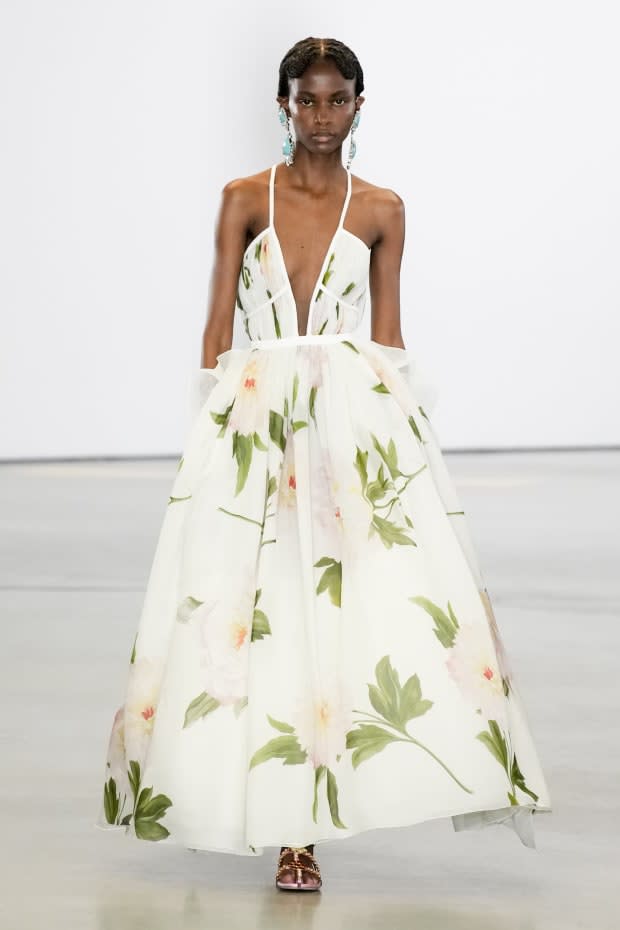 Giambattista Valli Spring 2023.<p>Photo: Imaxtree</p>