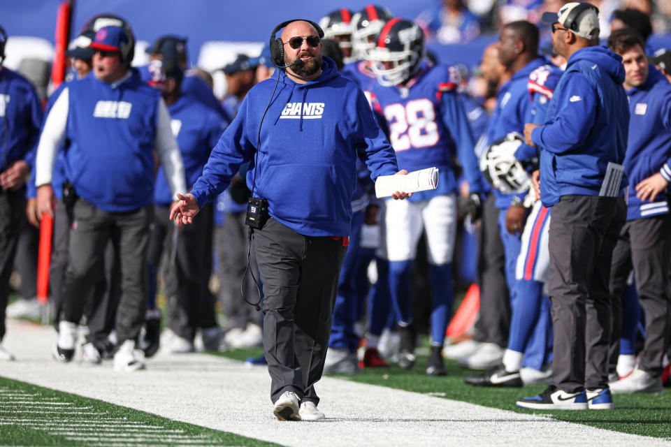 Oct 22, 2023; East Rutherford, New Jersey, USA; New York Giants head coach Brian Daboll reacts while looking up at the video scoreboard during the second half against the <a class="link " href="https://sports.yahoo.com/nfl/teams/washington/" data-i13n="sec:content-canvas;subsec:anchor_text;elm:context_link" data-ylk="slk:Washington Commanders;sec:content-canvas;subsec:anchor_text;elm:context_link;itc:0">Washington Commanders</a> at MetLife Stadium. Mandatory Credit: Vincent Carchietta-USA TODAY Sports