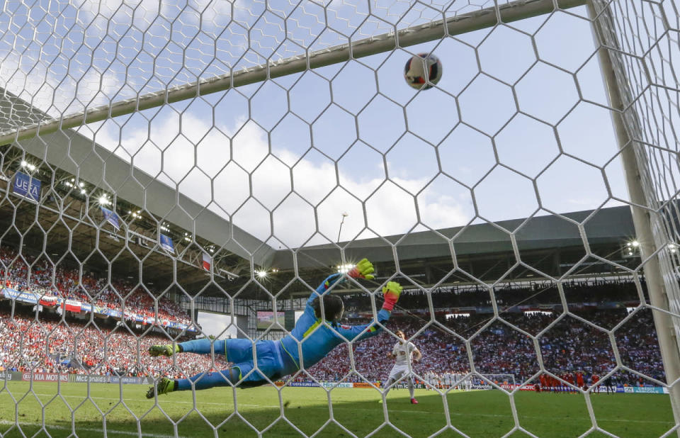 Grzegorz Krychowiak,Yann Sommer