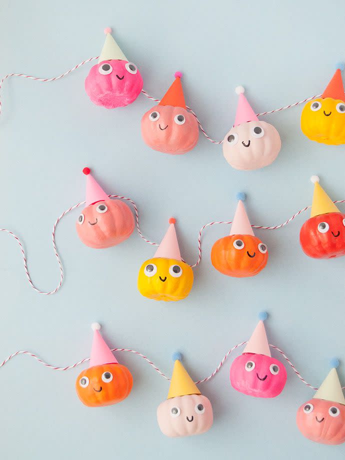 Party Pumpkin Garland