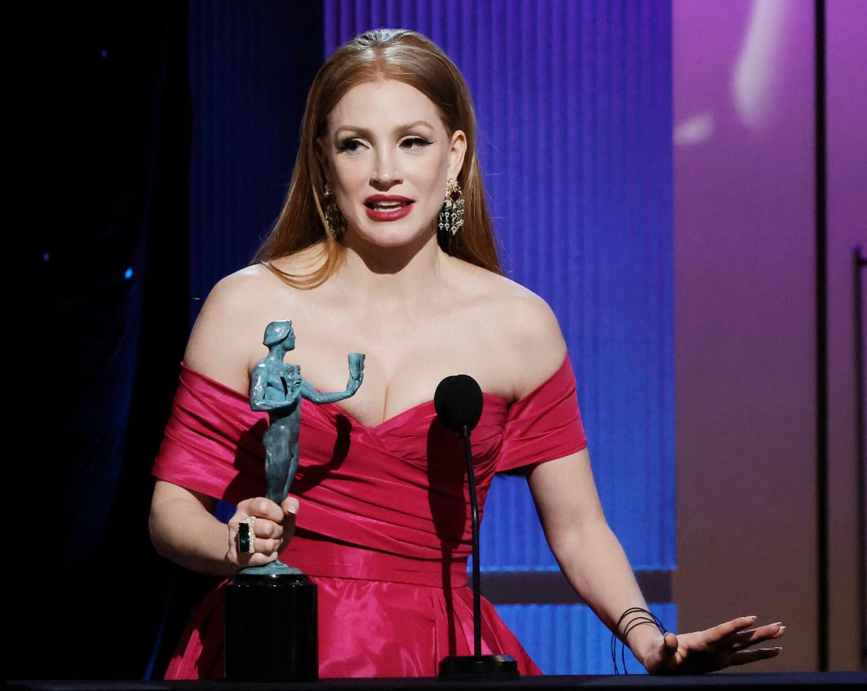 LOS ANGELES, CALIFORNIA - FEBRUARY 26: Jessica Chastain accepts the Outstanding Performance by a Female Actor in a Television Movie or Limited Series award for “George & Tammy” onstage during the 29th Annual Screen Actors Guild Awards at Fairmont Century Plaza on February 26, 2023 in Los Angeles, California. (Photo by Kevin Winter/Getty Images)