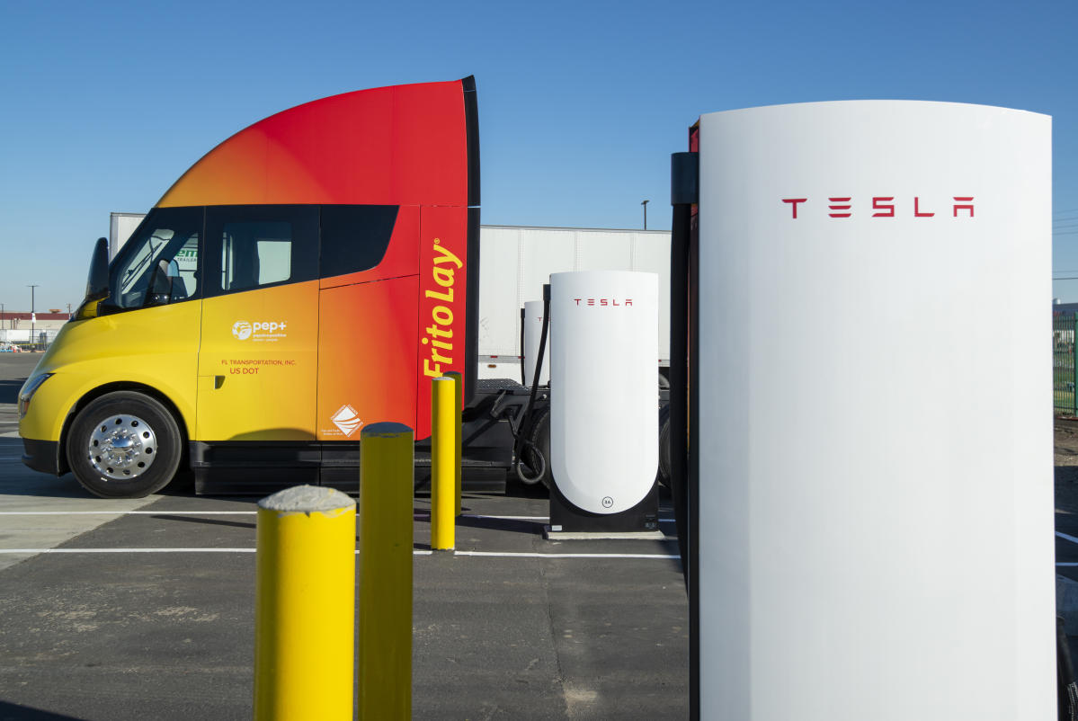 Tesla to build $3.5B Semi truck plant in Nevada, White House says