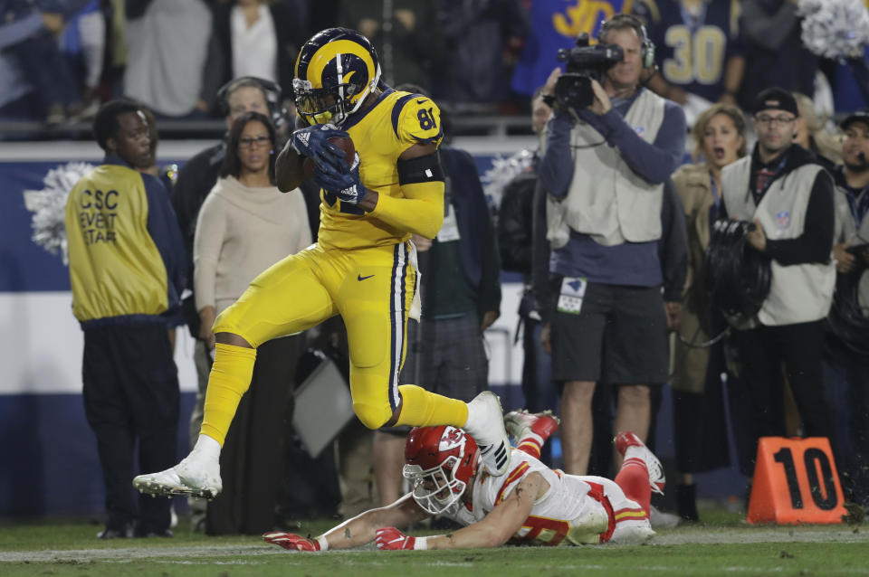 Gerald Everett scored the winning touchdown, a 40-yard catch in the Rams’ 54-51 victory against the Chiefs. (AP)