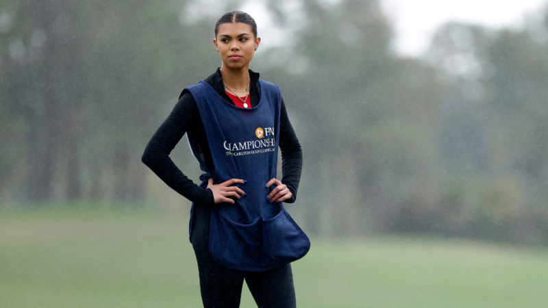 Tiger Woods’ 16-Year-Old Daughter Sam Serves As His Caddie At PNC Championship | Mike Mulholland/Getty Images