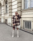 Olivera Orsic prefiere el modelo alto de Missguided y los <em>outfits</em> más arriesgados. <em>Très chic!</em> (Foto: Instagram / <a href="https://www.instagram.com/p/B26G-JihvgF/" rel="nofollow noopener" target="_blank" data-ylk="slk:@ollizzzle;elm:context_link;itc:0;sec:content-canvas" class="link ">@ollizzzle</a>)