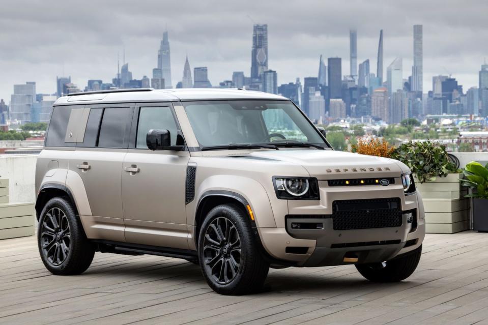 2025 land rover defender octa