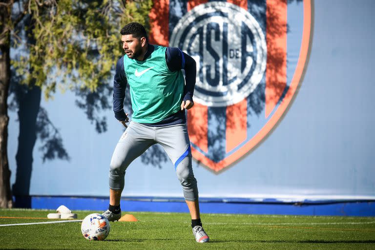 Néstor Ortigoza, un histórico que volvió a San Lorenzo para terminar su carrera; a los 36 años, el mediocampista es uno de los preferidos de la gente