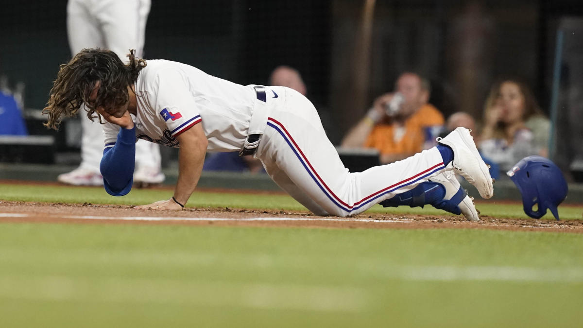 Former LSU Tiger Josh Smith called up by Rangers, gets first