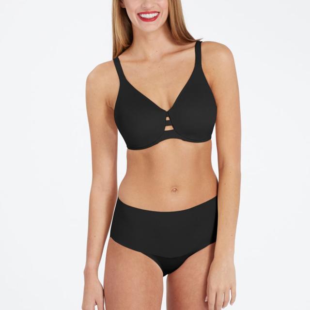 Spanx's Best-Selling Bra Makes Shirts Fit Better—and It's Back in Stock  After Selling Out 3 Times - Yahoo Sports