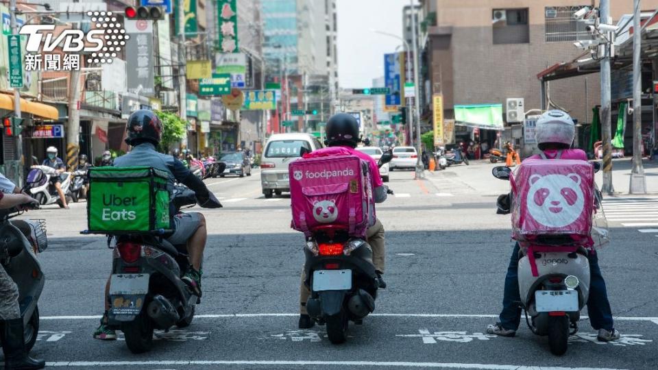 現今社會大部分人都喜歡點外送。（示意圖／shutterstock達志影像） 