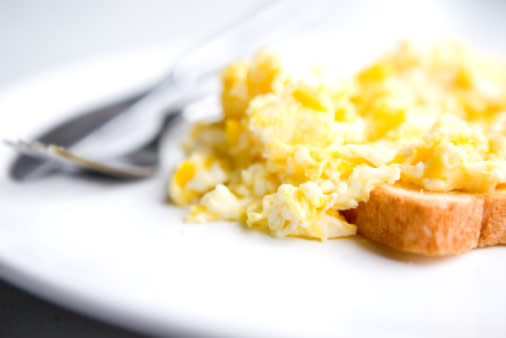 A scrambled egg on whole wheat toast. (Add some fruit too!)