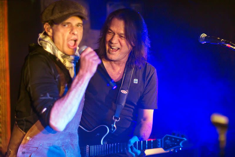 FILE PHOTO: Singer David Lee Roth performs with Eddie Van Halen during a private Van Halen show to announce their upcoming tour at Cafe Wha? in New York