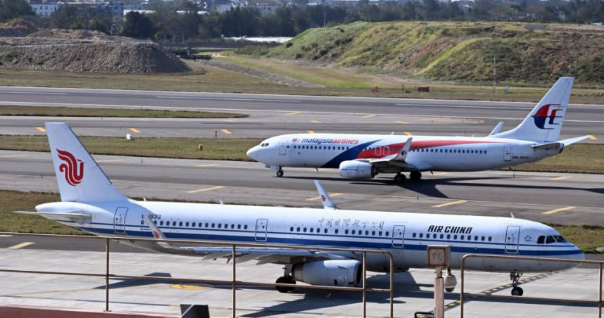 圖為桃園機場中國國際航空班機。（圖／報系資料照／中國時報記者陳麒全攝）