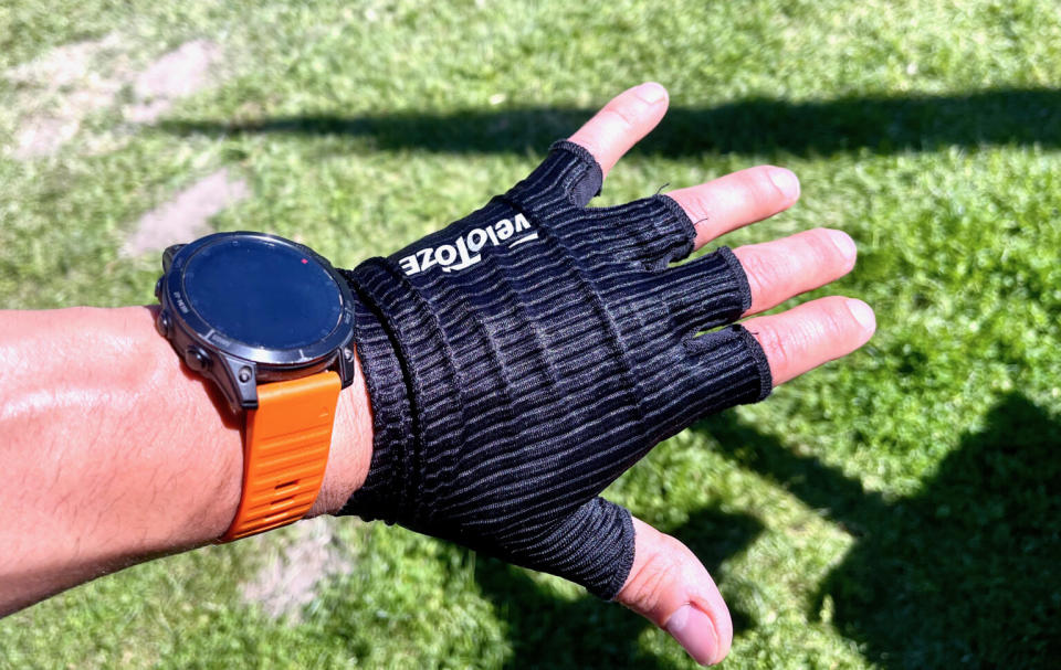 VeloToze climbers glove