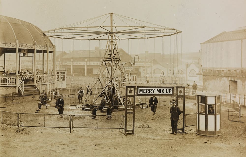 The now lost Manchester Zoological Gardens in their heyday - SSPL/National Media Museum