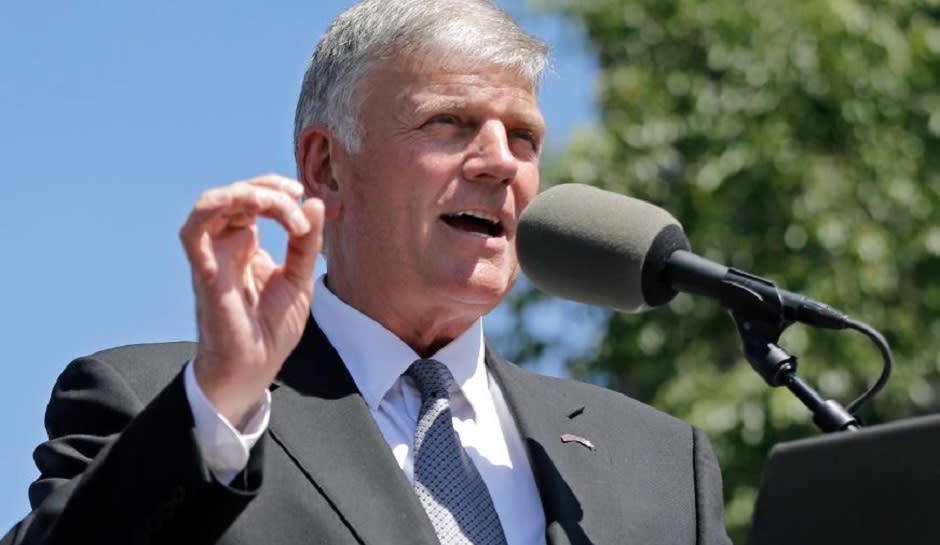 Franklin Graham urges boycott of Disney