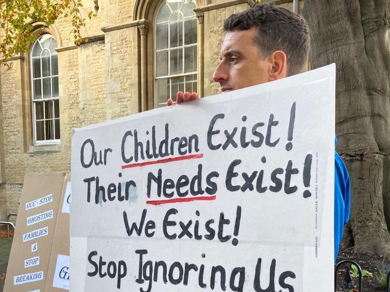 Oxford Mail: un grupo de protesta de padres SEND 