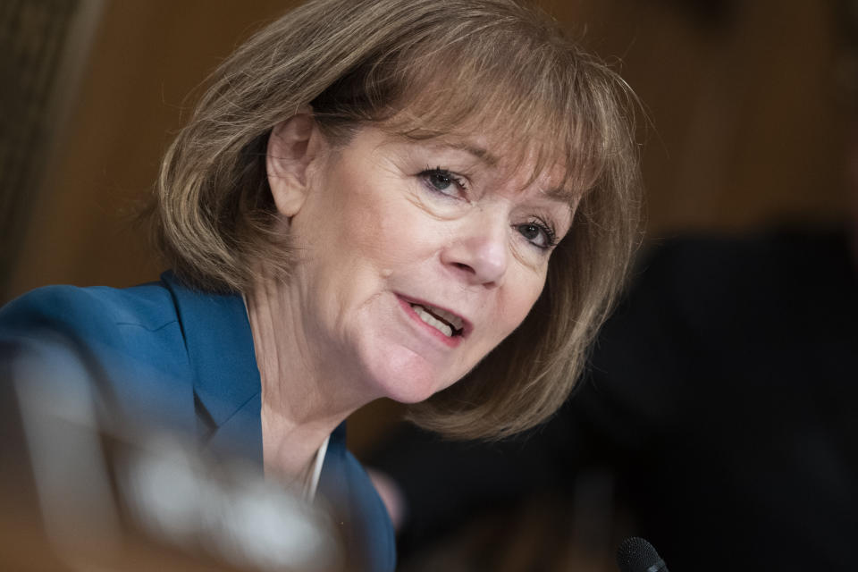 Sen. Tina Smith (D-Minn.) is the latest of her colleagues to announce her support for ending the filibuster.  (Photo: Tom Williams via Getty Images)