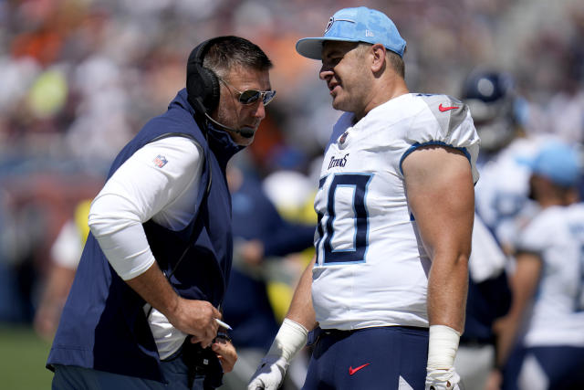 Tennessee Titans see themselves competing to win AFC South, not rebuilding