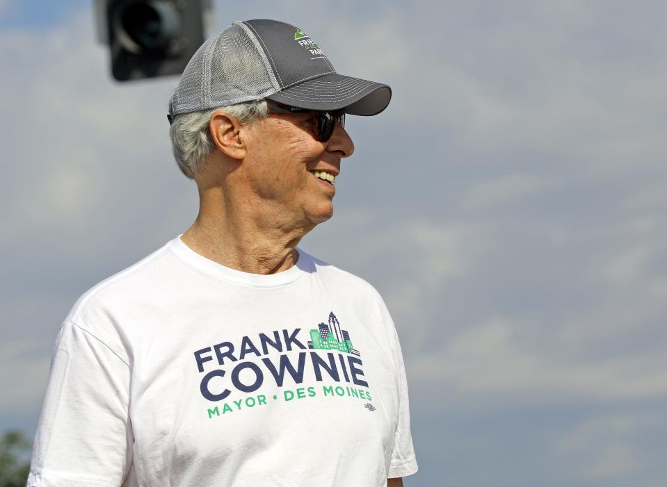 Des Moines Mayor Frank Cownie walks the route during the Beaverdale Fall Festival Parade Saturday, Sept. 16, 2023 on Beaver Avenue in Des Moines.