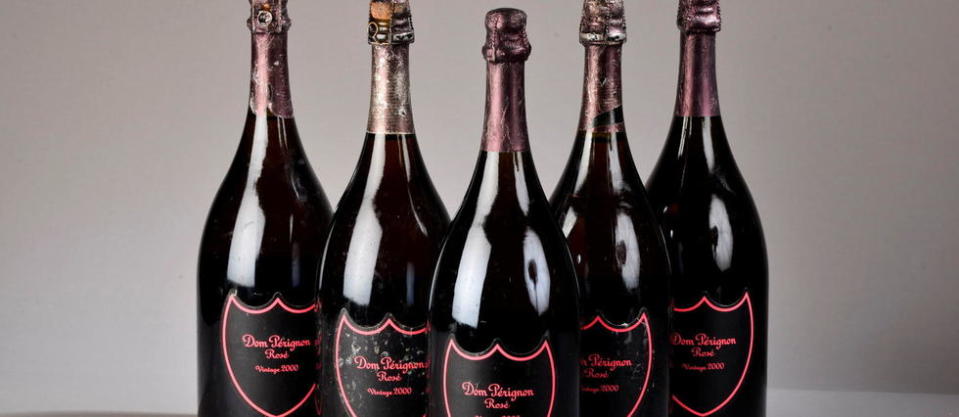 5 magnums champagne Dom Pérignon,  Moët & Chandon 2000.
