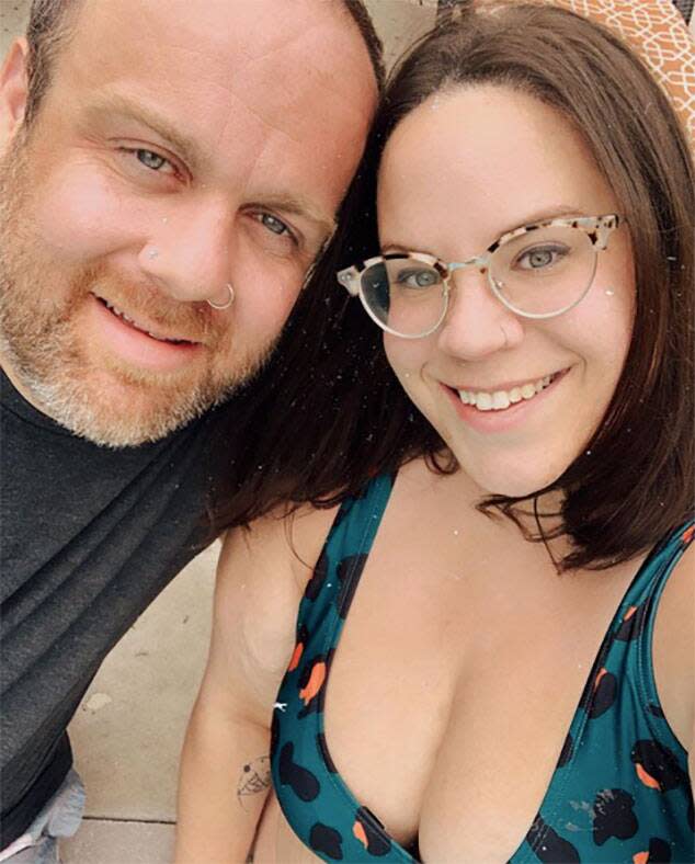 Whitney Way Thore, Buddy Bell