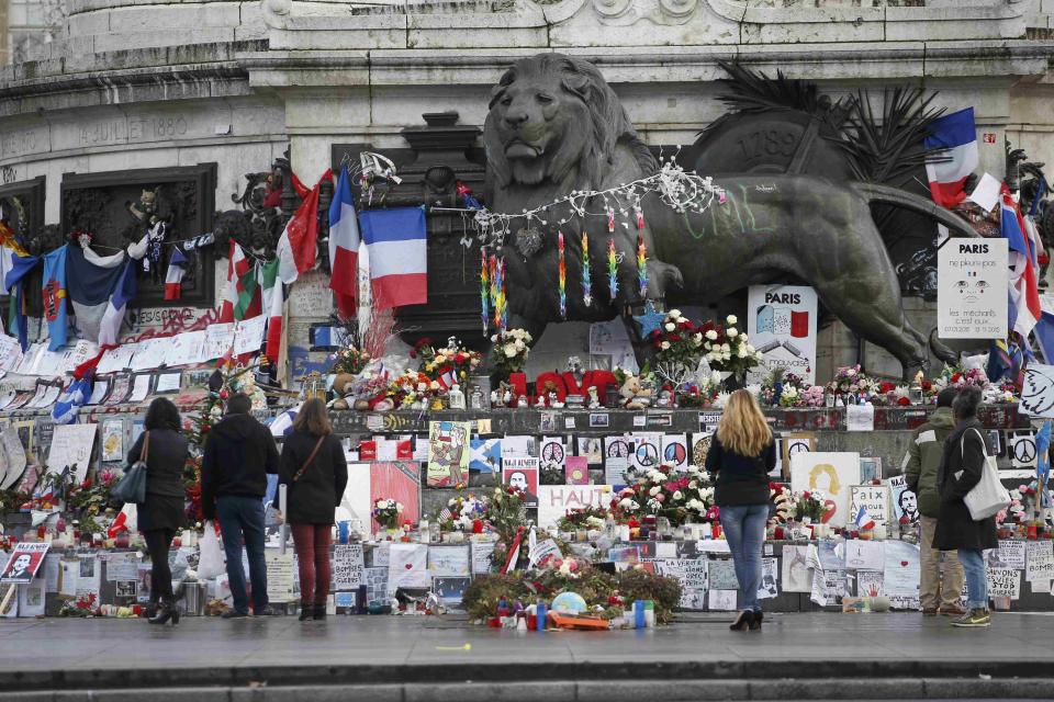 France commemorates Charlie Hebdo and kosher supermarket victims