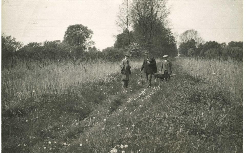 Walkers in Woodwalton Fen in 1935