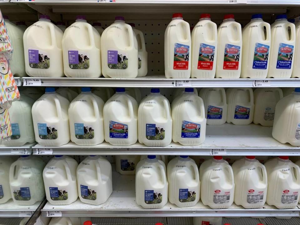 Fresco y Más milk in Kendall on Dec. 16, 2022 was $5.49 a gallon for its SE Grocers brand.