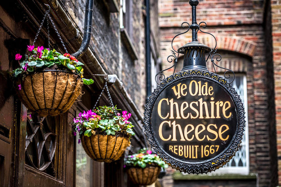 Ye Olde Cheshire Cheese - Fleet St