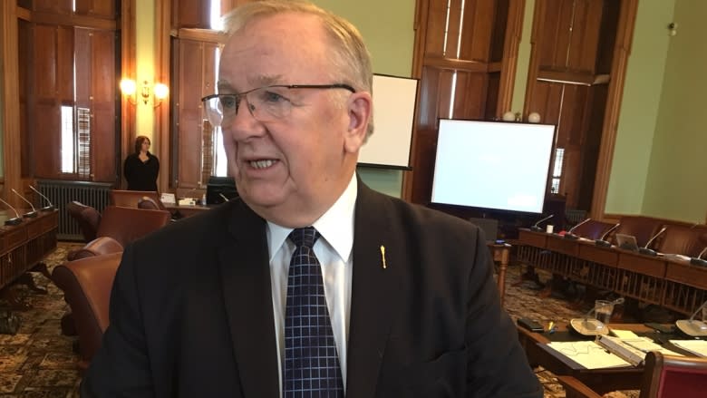 Liberals leave loophole in tougher conflict-of-interest law for MLAs