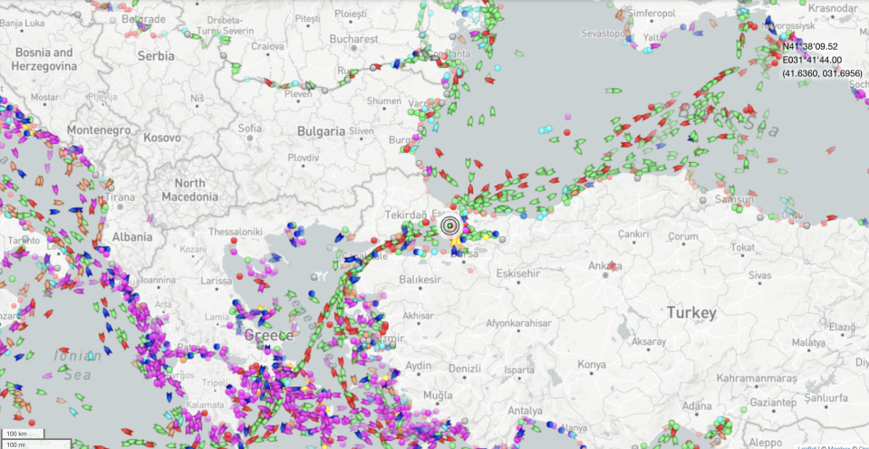 從追蹤網站資料顯示，Joseph Schulte （中央圓圈位置）已離開黑海駛向土耳其。  （www.marinetraffic.com 追蹤畫面）