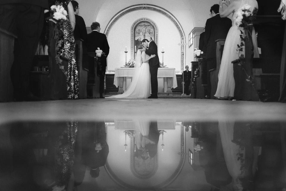 That’s Amore: This Couple Had a Romantic, Rainy Wedding at a Tiny Chapel in Tuscany