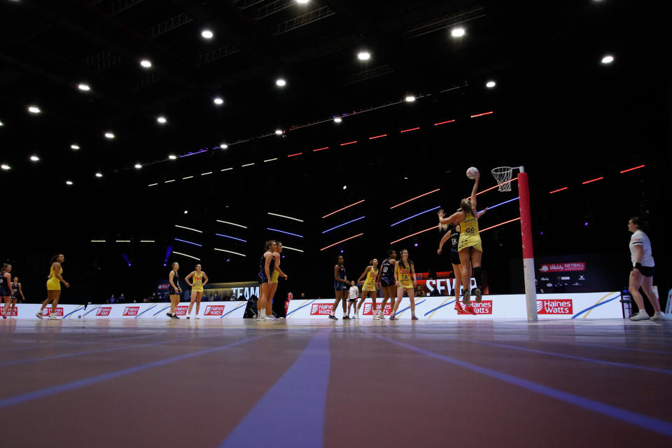 Reigning champions Manchester Thunder recorded their fifth win of the season against Leeds Rhinos, but remain nine points off pace setters Team Bath © Ben Lumly: Vitality Netball Superleague