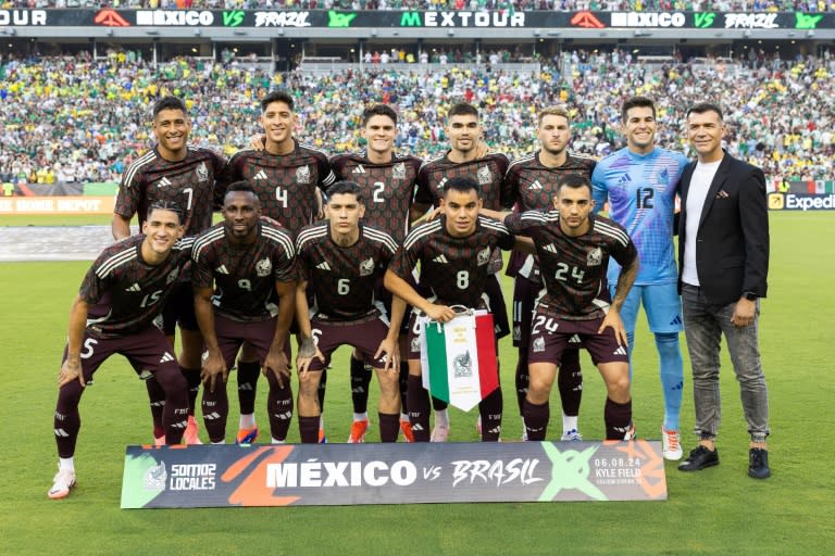 La selección de fútbol de México posa antes de jugar un amistoso contra Brasil el 8 de junio de 2024 en College Station (Texas, EEUU) (Aric Becker)