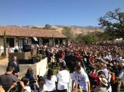 Pres Obama speaking at Cesar Chavez National Monument in remote Keene, CA. - <a href="https://twitter.com/OKnox" rel="nofollow noopener" target="_blank" data-ylk="slk:@OKnox;elm:context_link;itc:0;sec:content-canvas" class="link ">@OKnox</a>, via Twitter