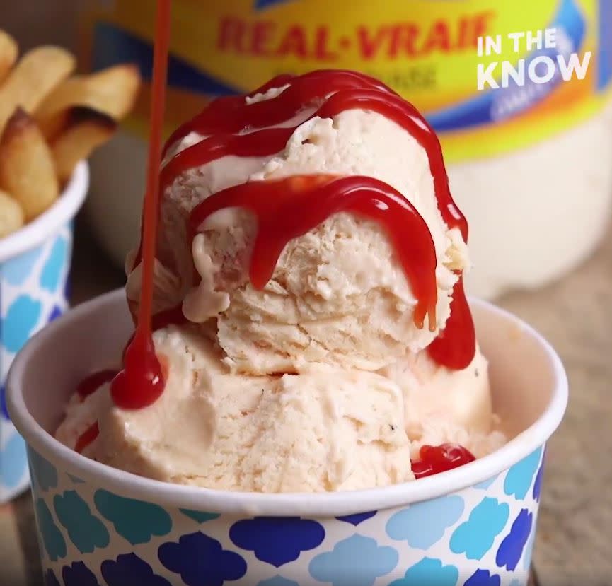 Eis mit Ketchup – ob das schmeckt? (Bild: Screenshot/Facebook/BestBitesAOL)