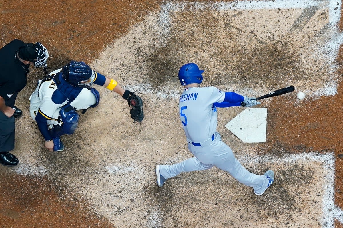 DODGERS-CERVECEROS (AP)