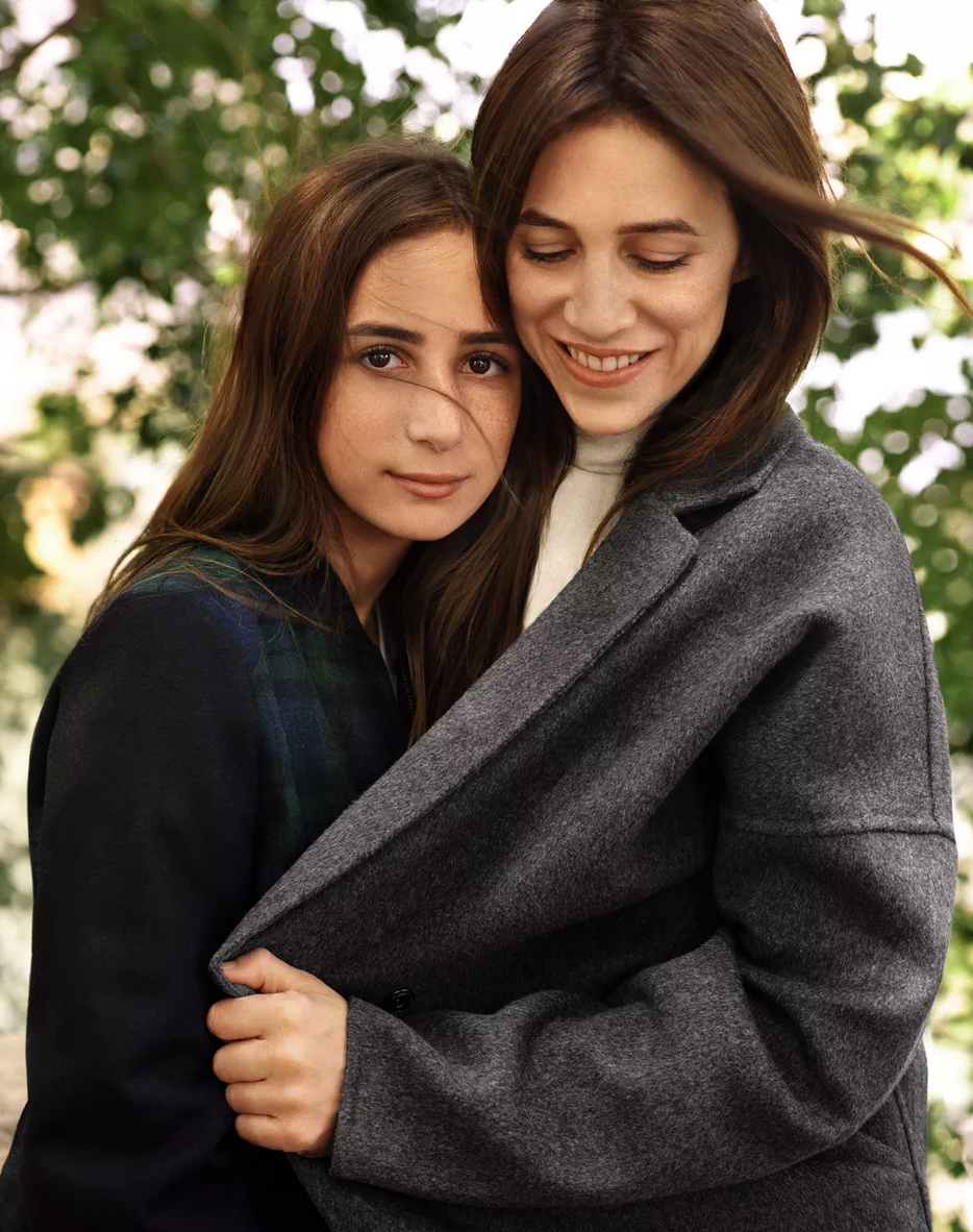 Charlotte Gainsbourg et sa fille Alice Attal pour Comptoir des Cottoniers