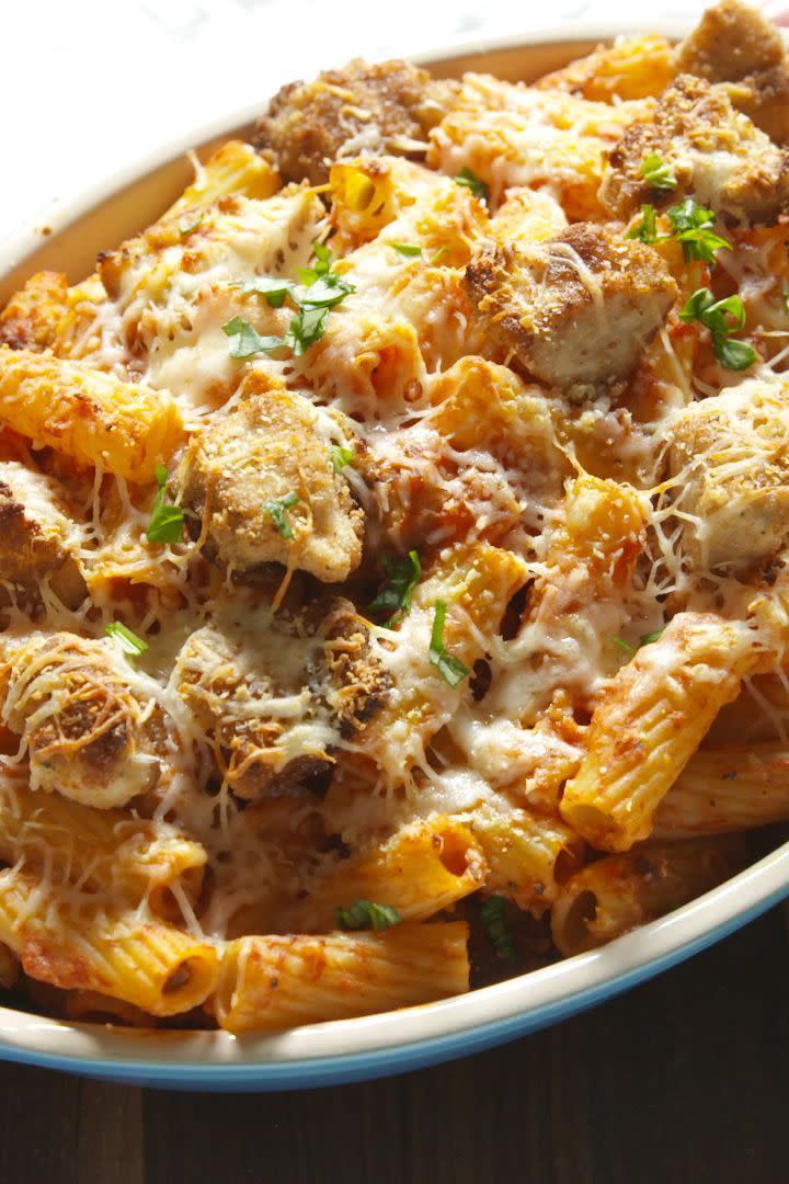 Chicken Parm Rigatoni Bake